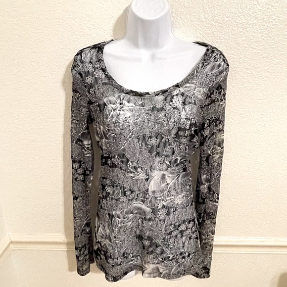 BKE long sleeved sheer top size M - Picture 1 of 3